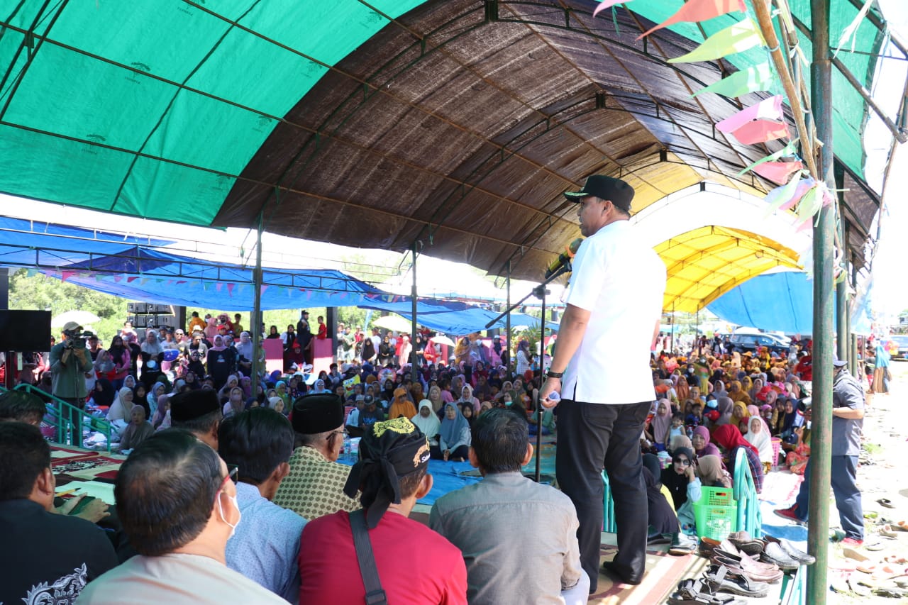 Budiman Hadiri Acara Pesta Rakyat Mandre Massaperra Sekaligus Membuka