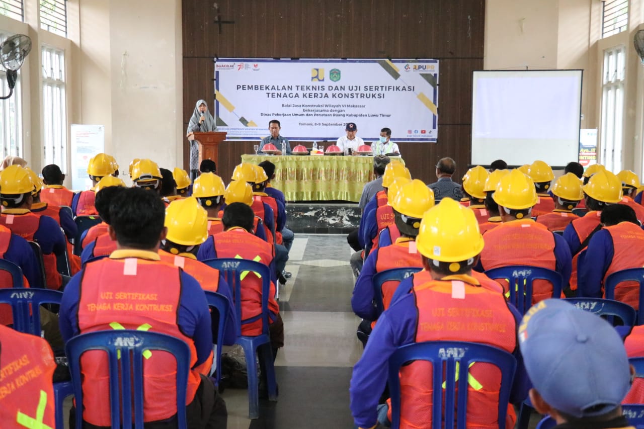 150 Tenaga Konstruksi Di Luwu Timur Ikuti Pembekalan Teknis Dan Uji