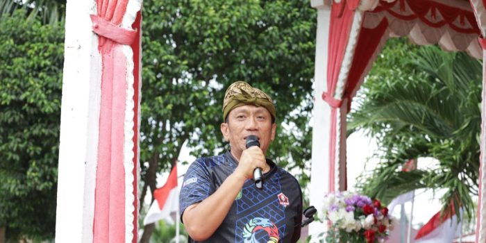 54ecf58c-d280-468b-b206-4c409d7d02ce